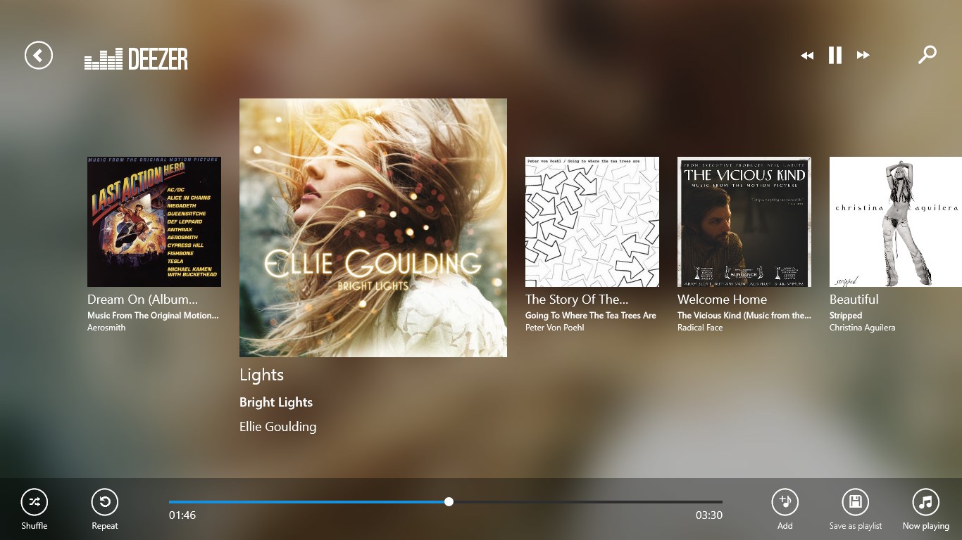 Screenshot: Browse your playlist in full screen.