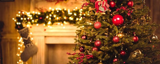 Christmas Tree Wallpaper New Tab marquee promo image