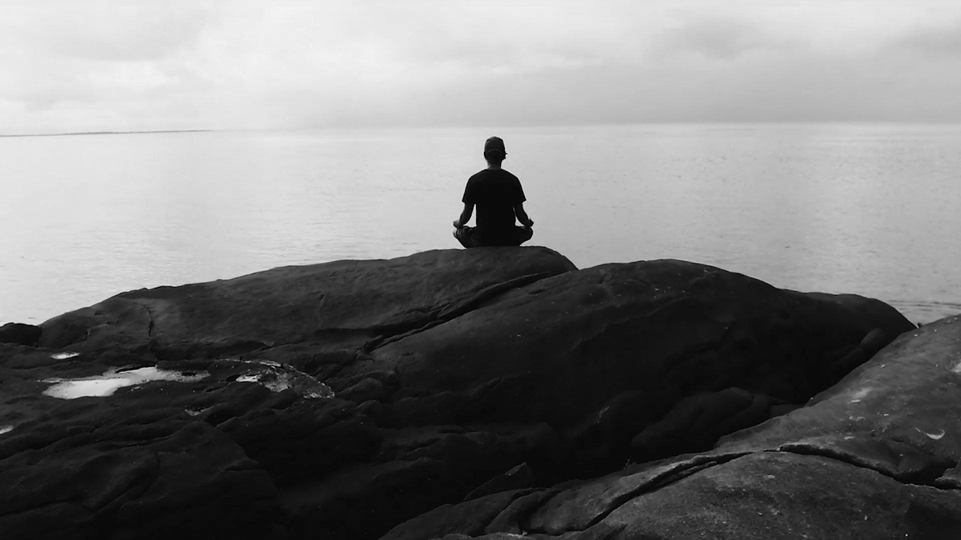 AVICII Invector screenshot thumbnail video