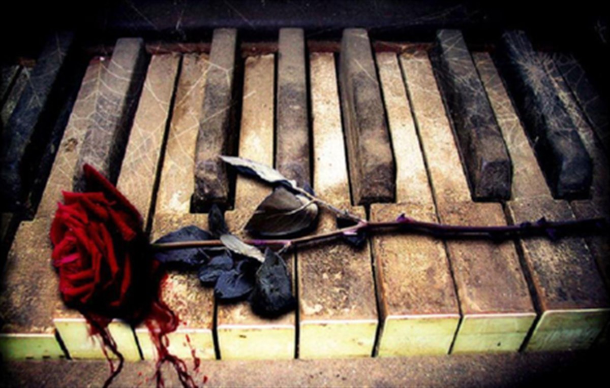 Piano Wallpaper New Tab