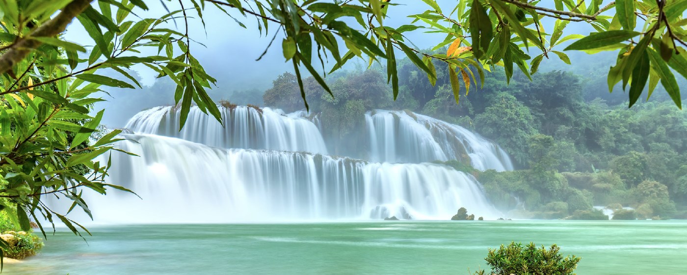 My Waterfalls HD Wallpapers New Tab Theme marquee promo image