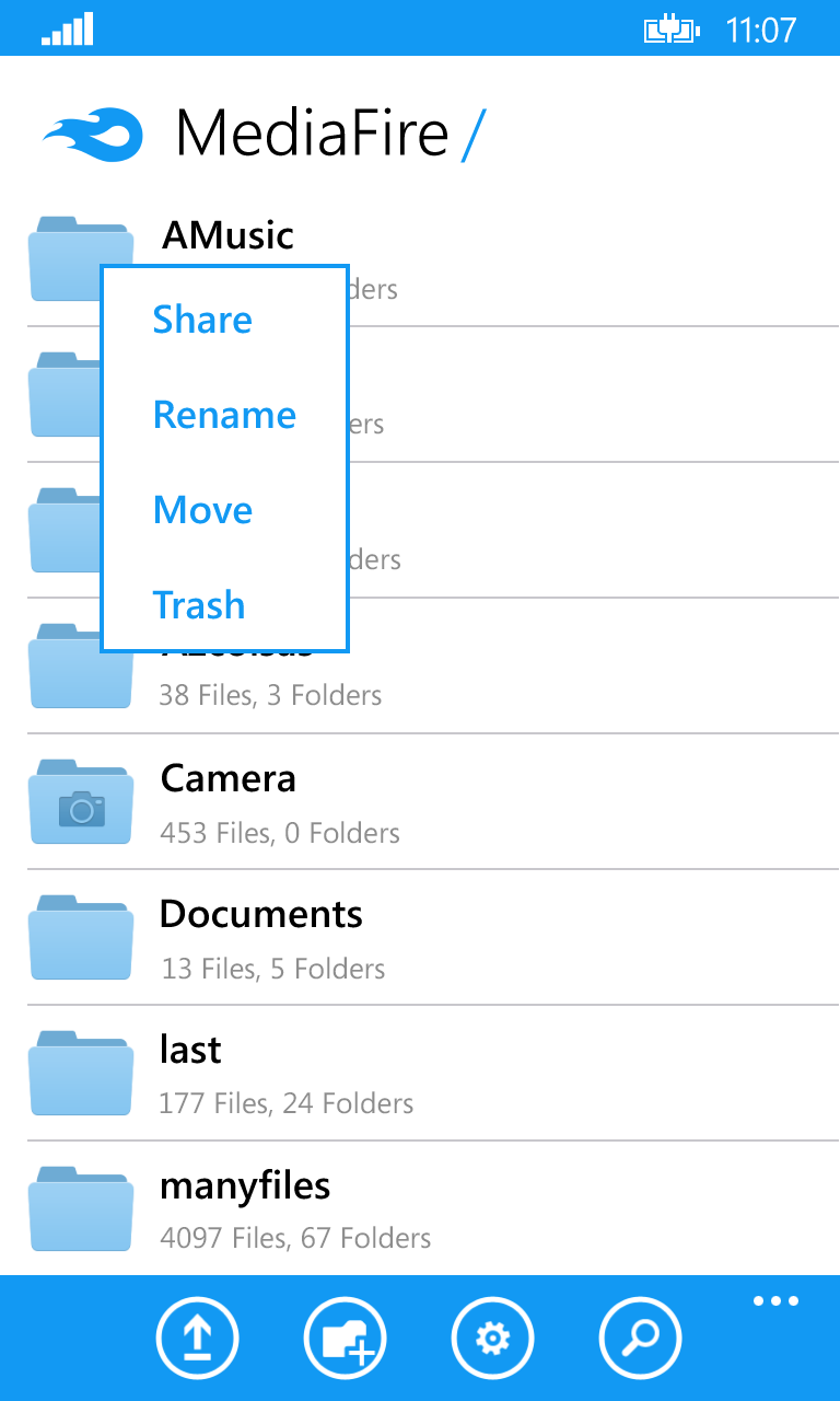 Screenshot: Easily share through email, SMS, or your favorite chat app.