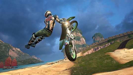 Moto Racer 4 screenshot 2