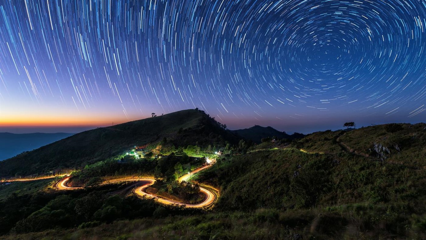 #3. Light Trails PREMIUM (Windows) 由: Microsoft Corporation