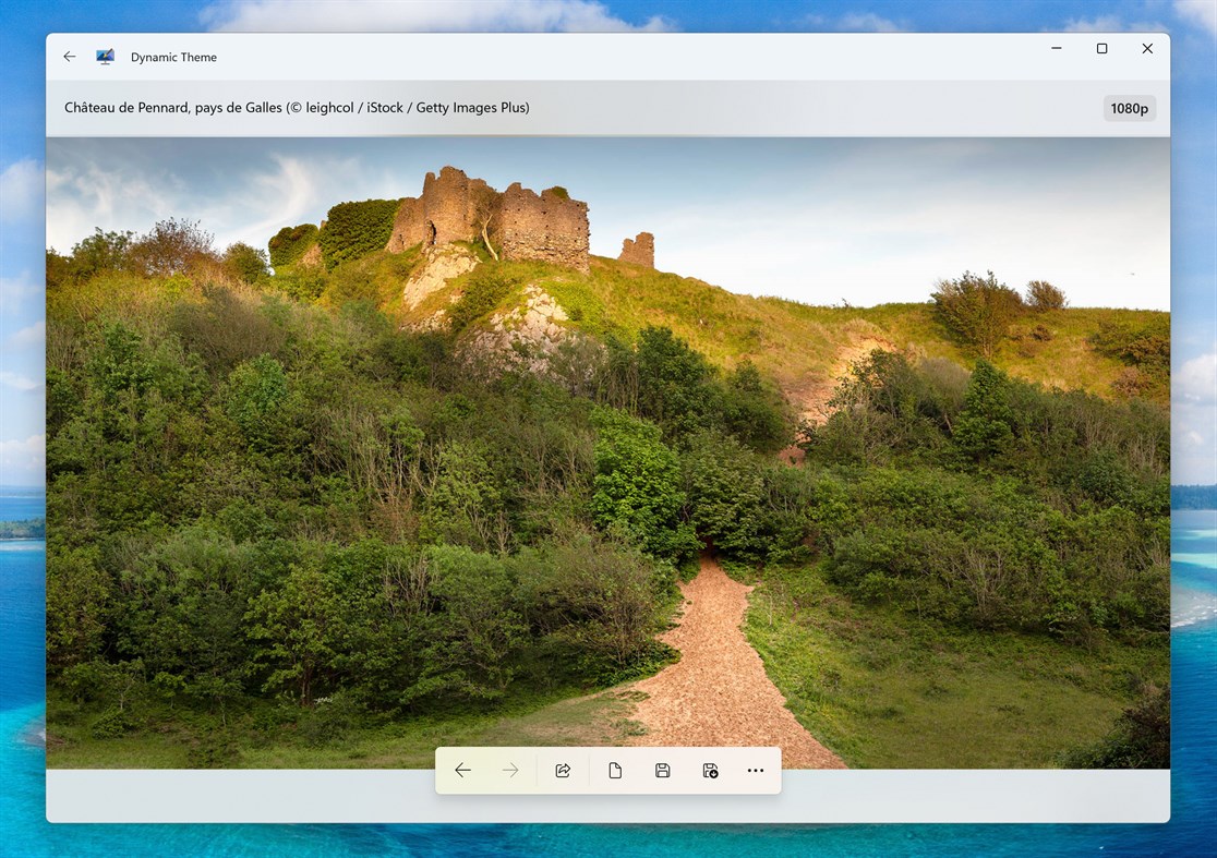 #9. Dynamic Theme (Windows) Door: Christophe Lavalle
