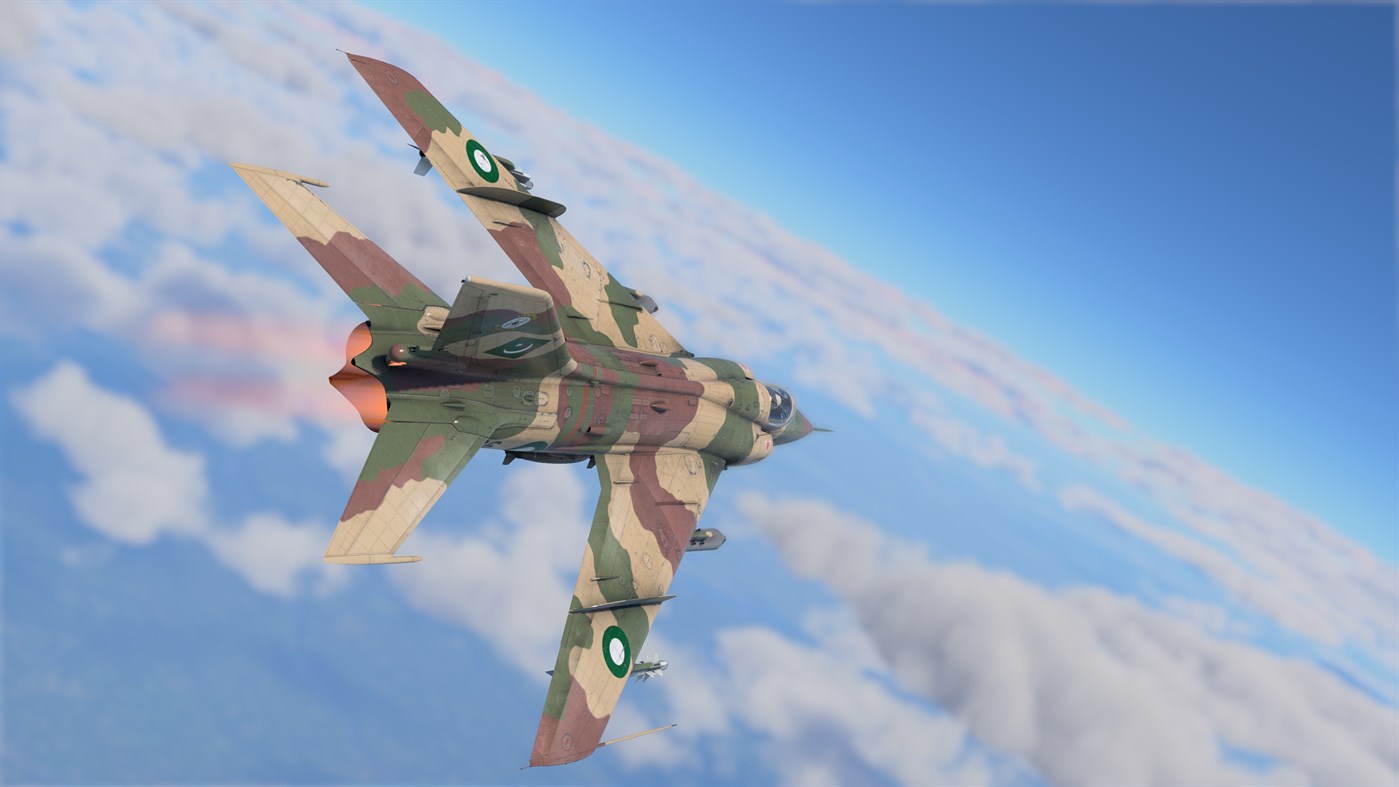 #3. War Thunder - "Snake Charmer" Bundle (Xbox) Podle: Gaijin Distribution Kft