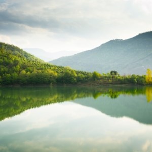 Tranquil Lake Reflections