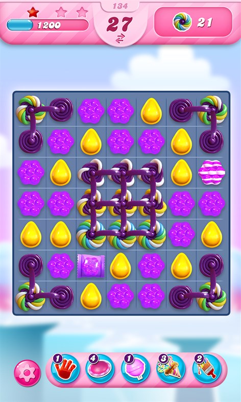 #1. Candy Crush Saga (Windows) 来自: king.com