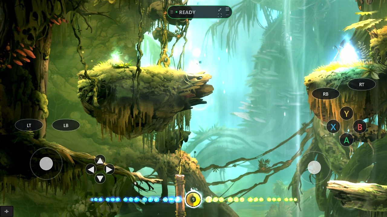 Actual Tablet Pro Gamepad screenshot: transparent analog sticks, D-pad and action buttons layered over a game.