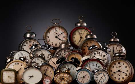 A Watched Clock Screenshots 2