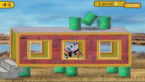 Military Base Bike Mania Screenshots 1