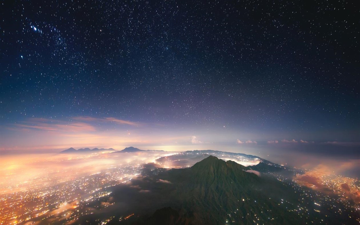 #2. Light in Darkness (Windows) 由: Microsoft Corporation