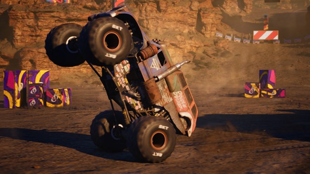 Monster Jam Showdown - Always On Duty screenshot 4